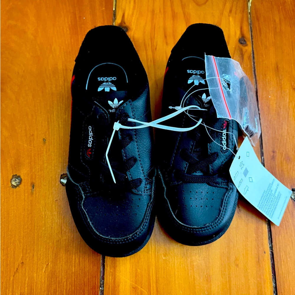 NWT Adidas Boys Girls Black Original Continental 80 I Shoes Size 9 US